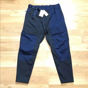 Nike Nikelab Tech Pack Woven Cargo Pants CJ5155 010 Size Medium Tapered Leg